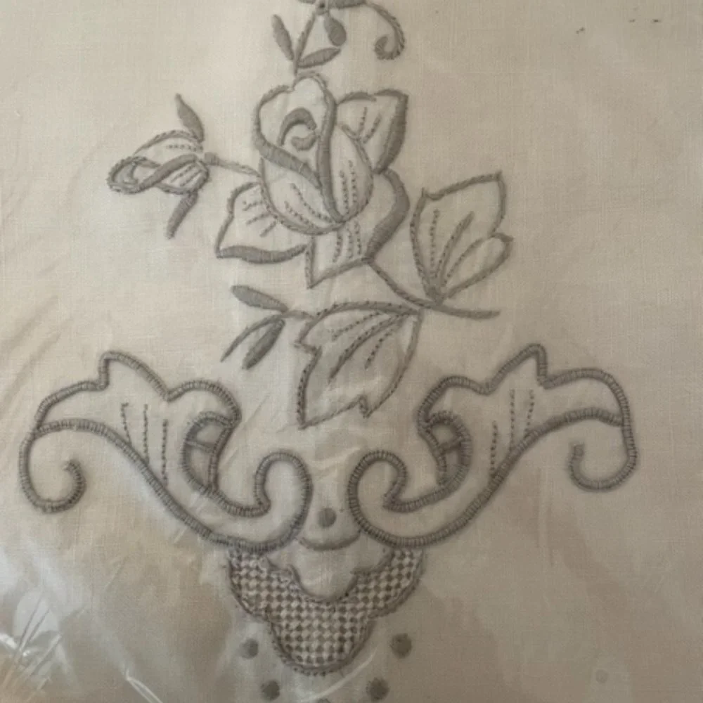 Hand towels with embroidery - set of 6